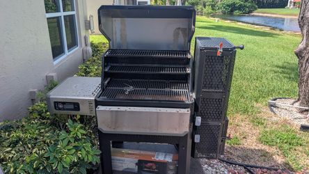Masterbuilt BBQ Smoker