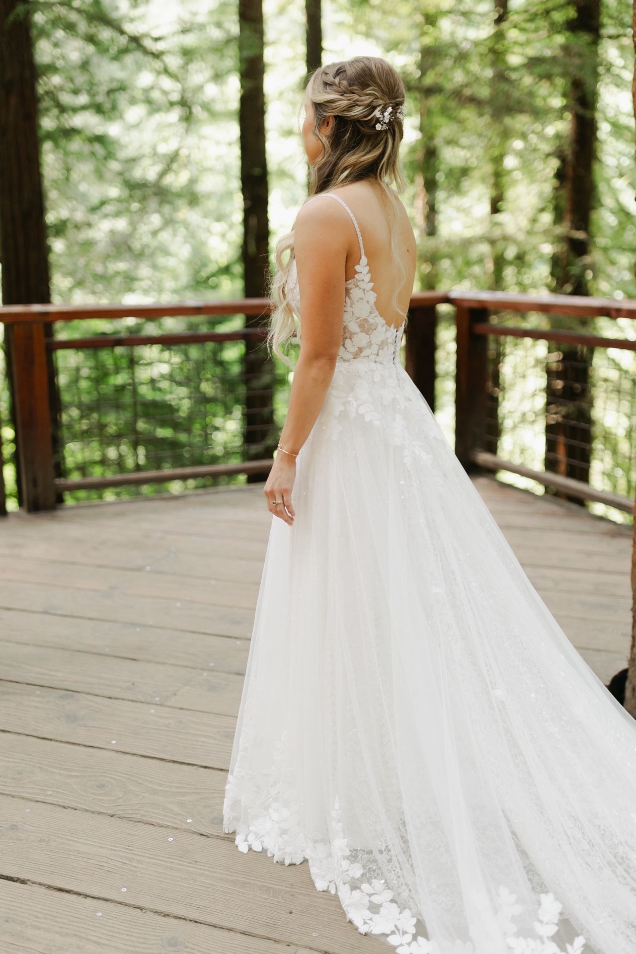 Wedding Dress Lightly Used 2025-Luv Bridal