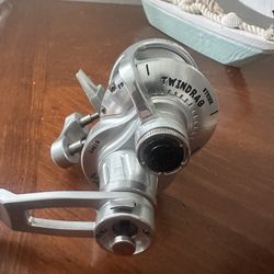 Accurate Valiant 400 2 Speed Fishing Reel 