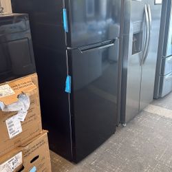 Frigidaire 18cf Top Freezer Bottom Fridge 