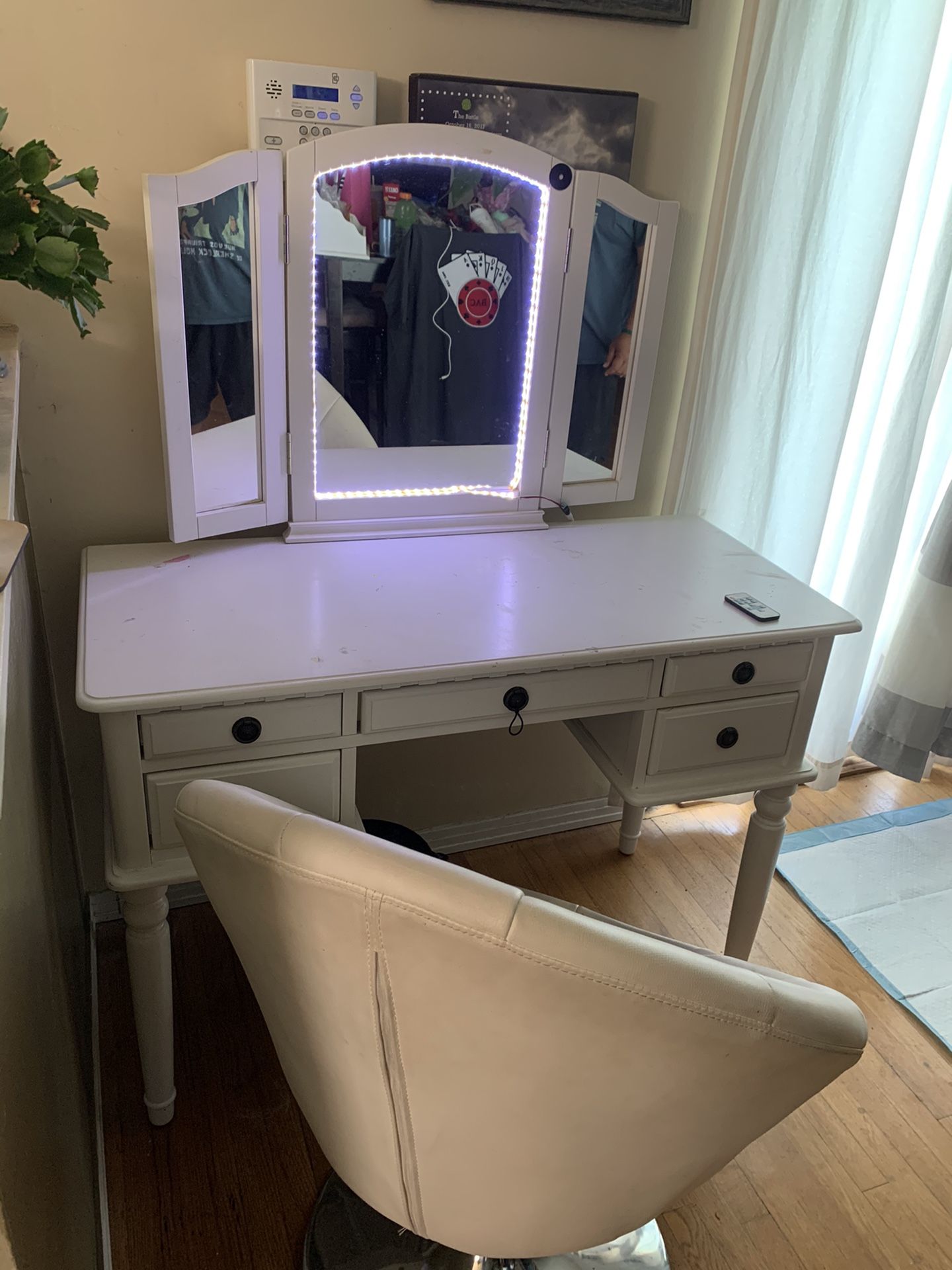 makeup vanity/ desk and chair