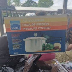 Pressure Cooker 4 Quart 