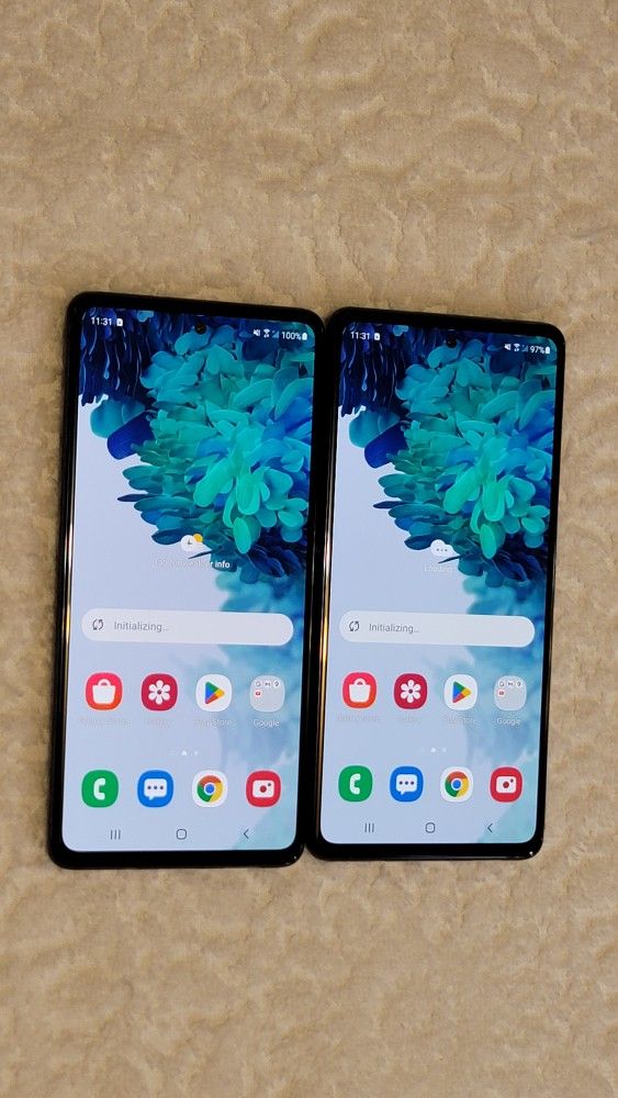 SAMSUNG GALAXY S20 FE 5G 128 GIGABYTES IN BLACK COLOR. PHONES ARE UNLOCKED FOR ANY COMPANY CARRIER  115 EACH PHONE 