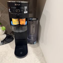 Ninja Thirsti Drink System Black 