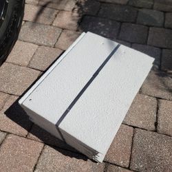 6 Pallets of WHITE Roof Tiles