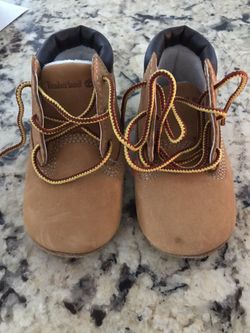 Timberland crib boots 4.5