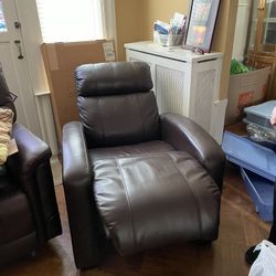 Leather Recliner New