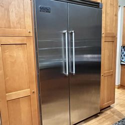 Viking Refrigerator /side Freezer