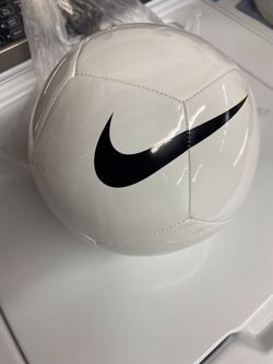 ***NIKE TEAM PITCH TRAINING BALL SIZE 5***