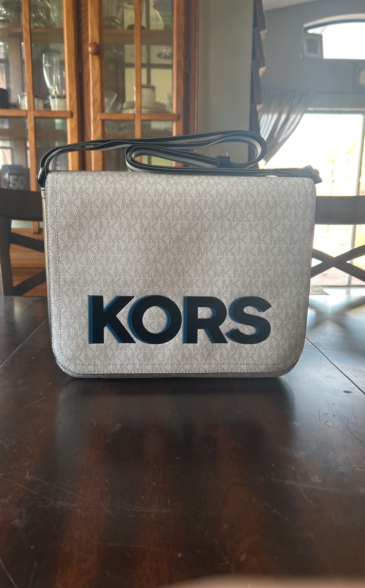 Micheal Kors Mens Messenger/laptop Bag