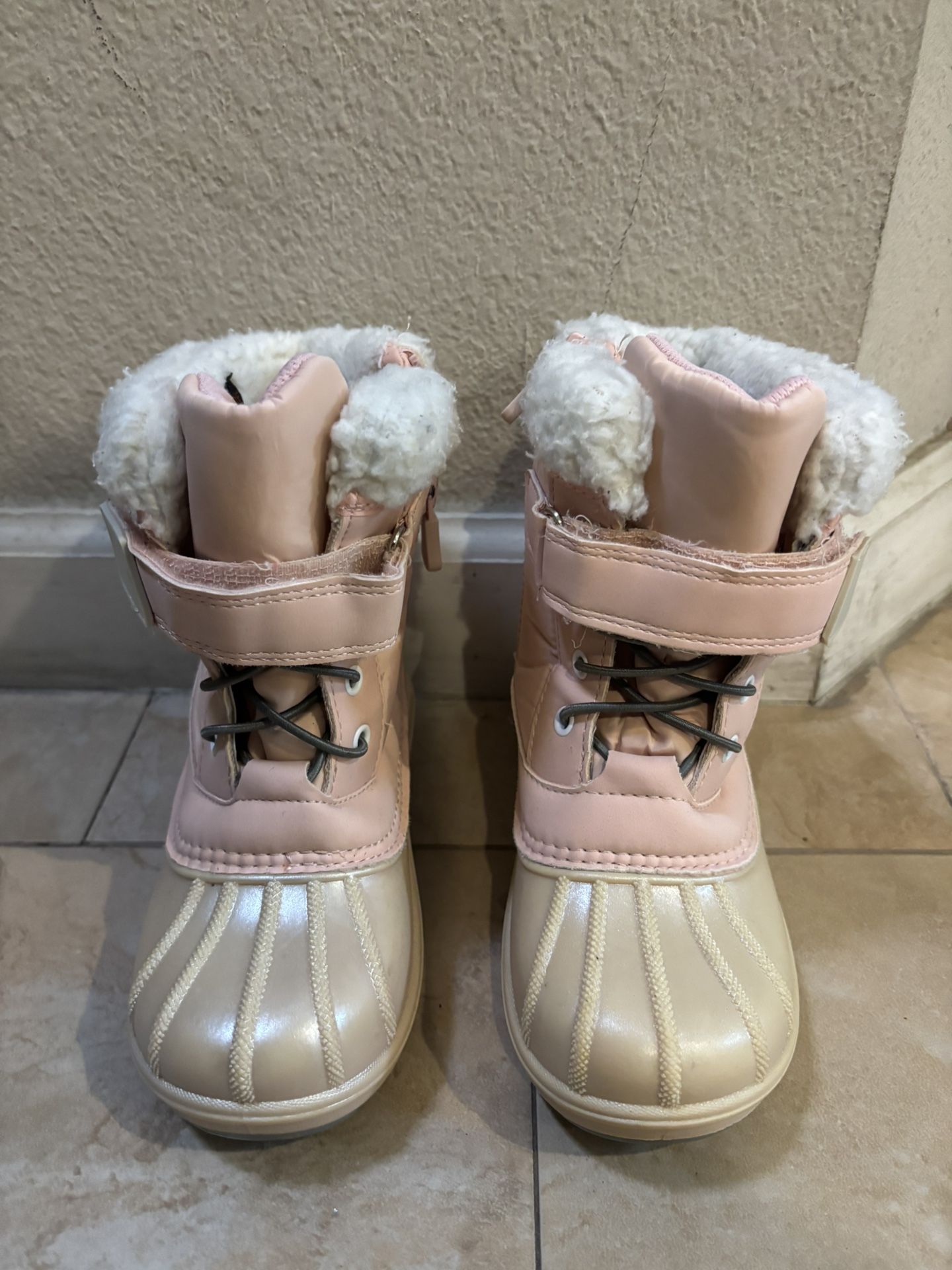 Cat & Jack Toddler Snow Boots 11
