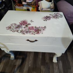 Chest White Rose Flower 