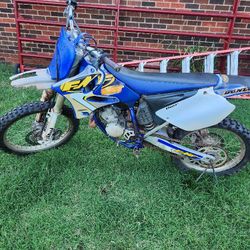 2001 Yamaha YZ 125