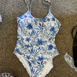 bathing suit 