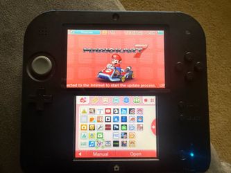 Nintendo 2ds - black and blue