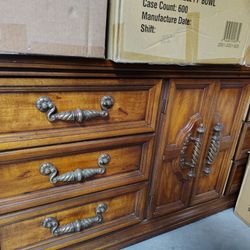 Dresser W/Mirror