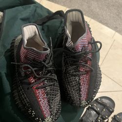 Adidas Men  Yeeze  Sneakers Size 7