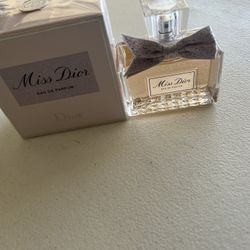 Miss Dior Perfume
