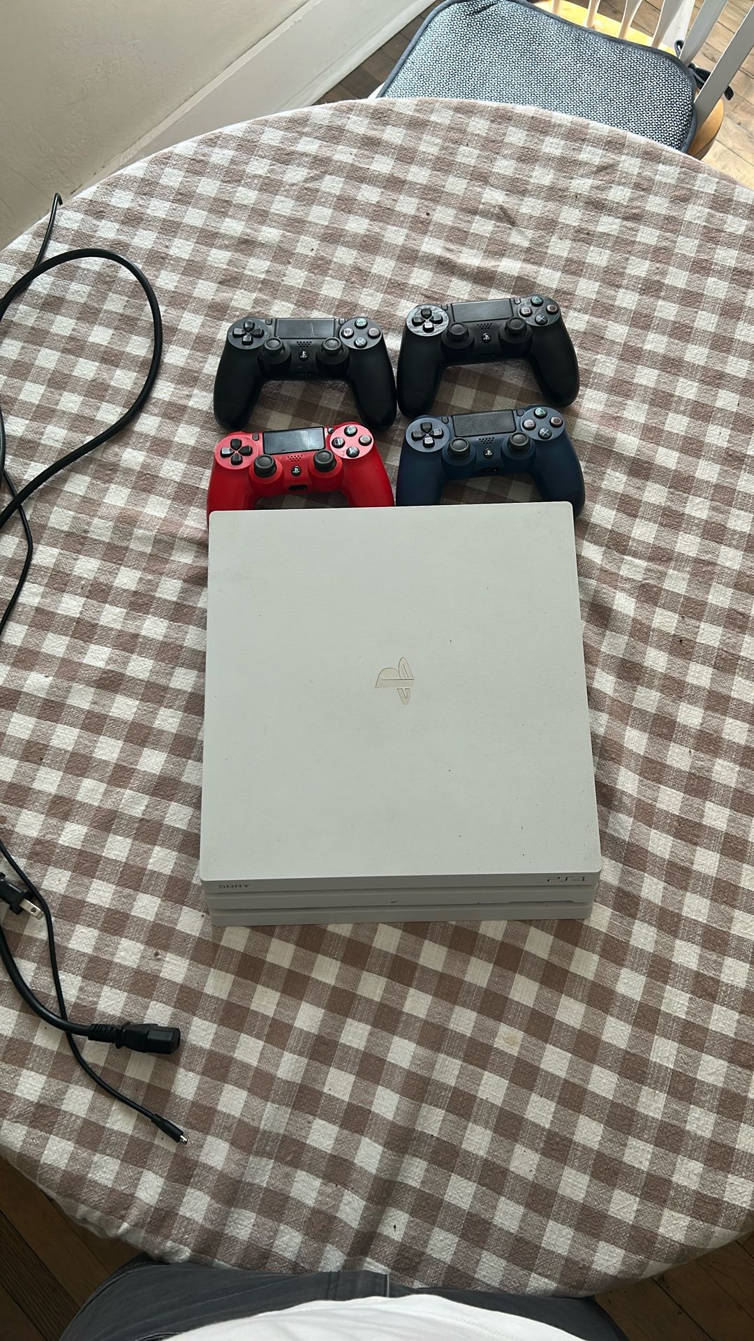 PS4