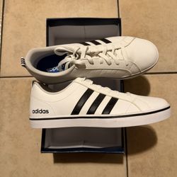 Adidas Shoes Size 11