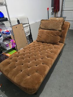 Lounge chair