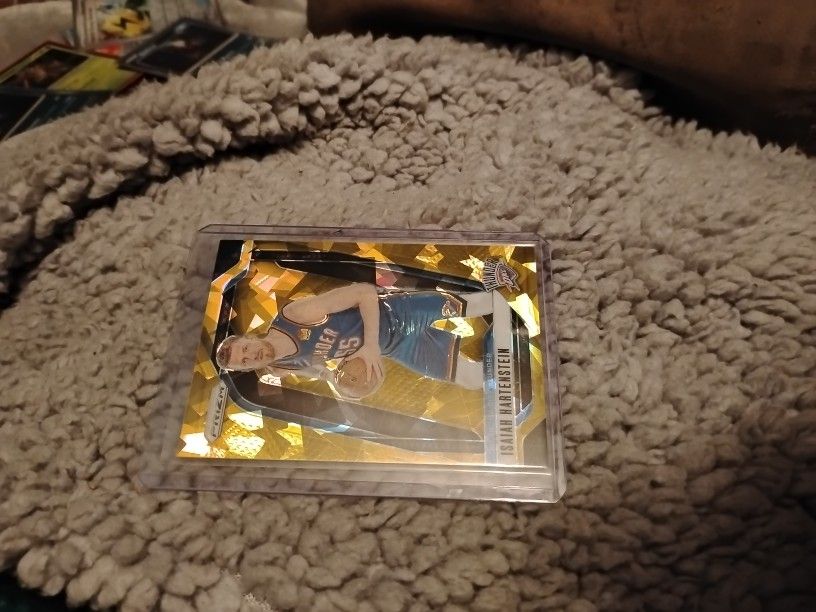 Gold 1/10 Prizm Very Rare Won't Last