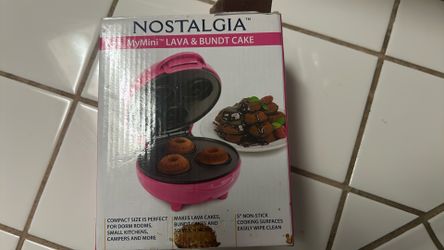 Mini Bundt Cake Maker
