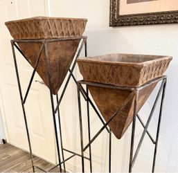 Metal Planters on Iron Stands – Set of 2