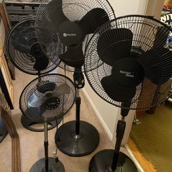 Oscillating Floor Fans