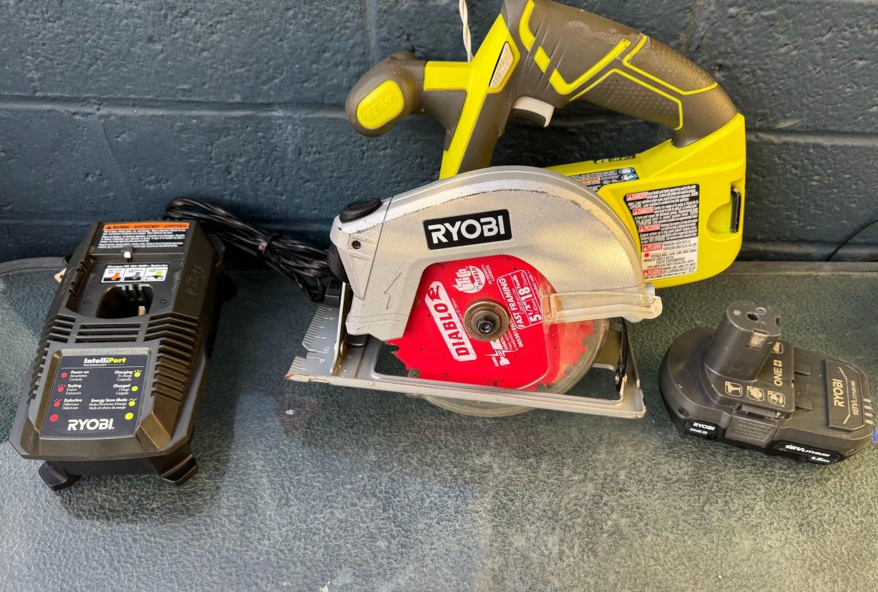Ryoby Circular Saw With Laser Battery And Charger 