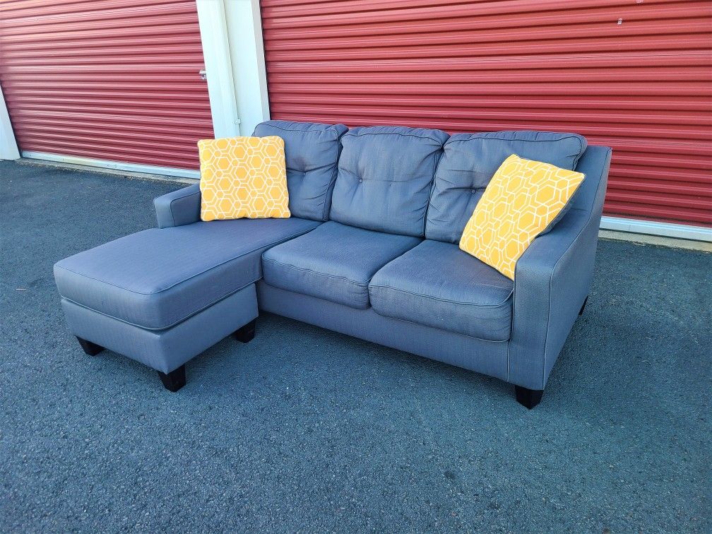 Gray Sectional Couch Free Delivery for Sale in Portland, OR OfferUp