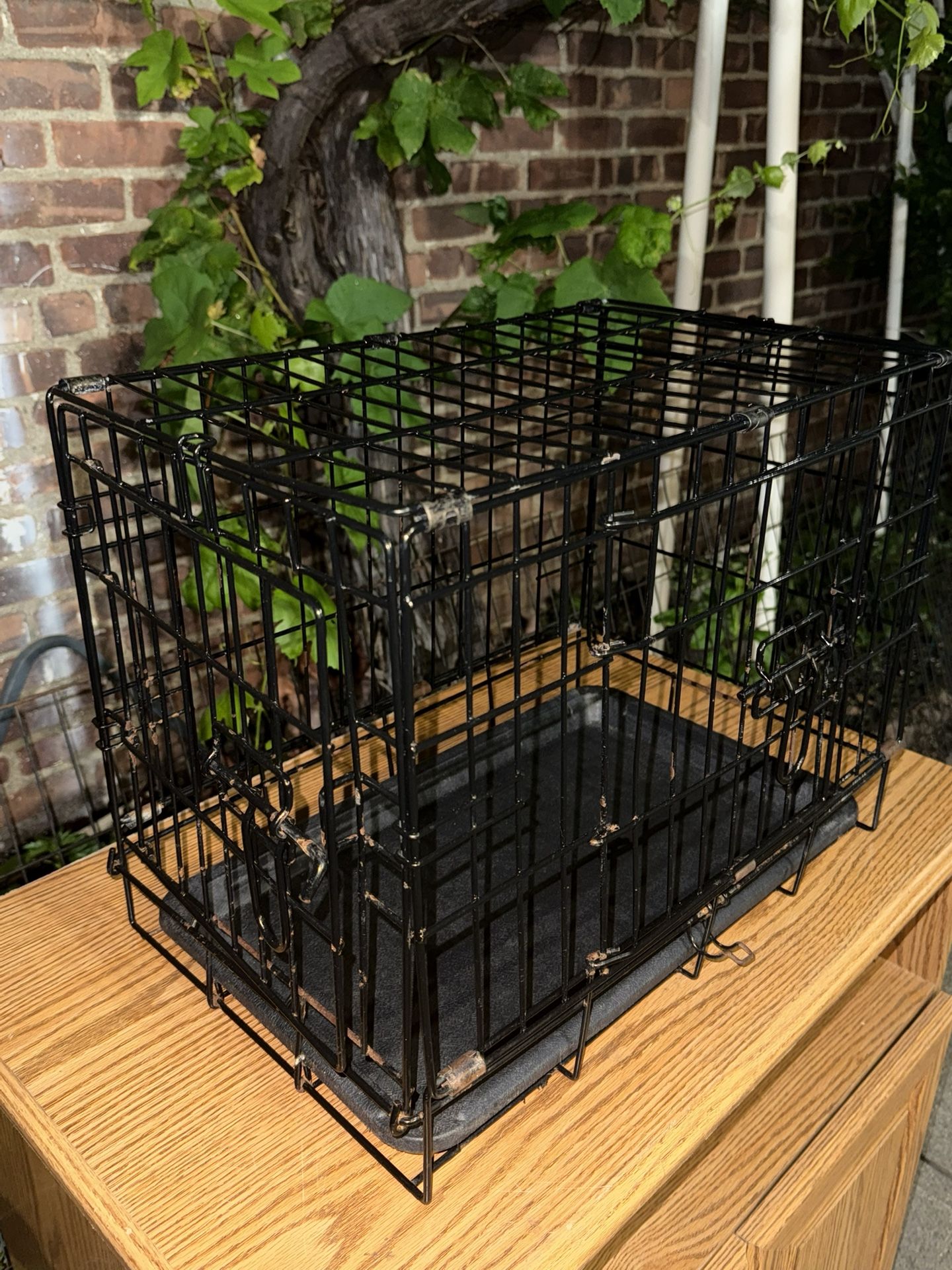 Dog crate size SMALL