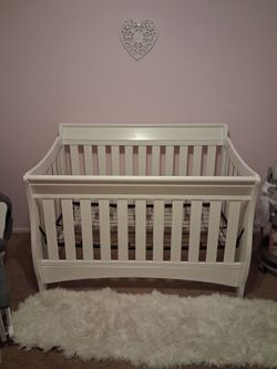 White crib
