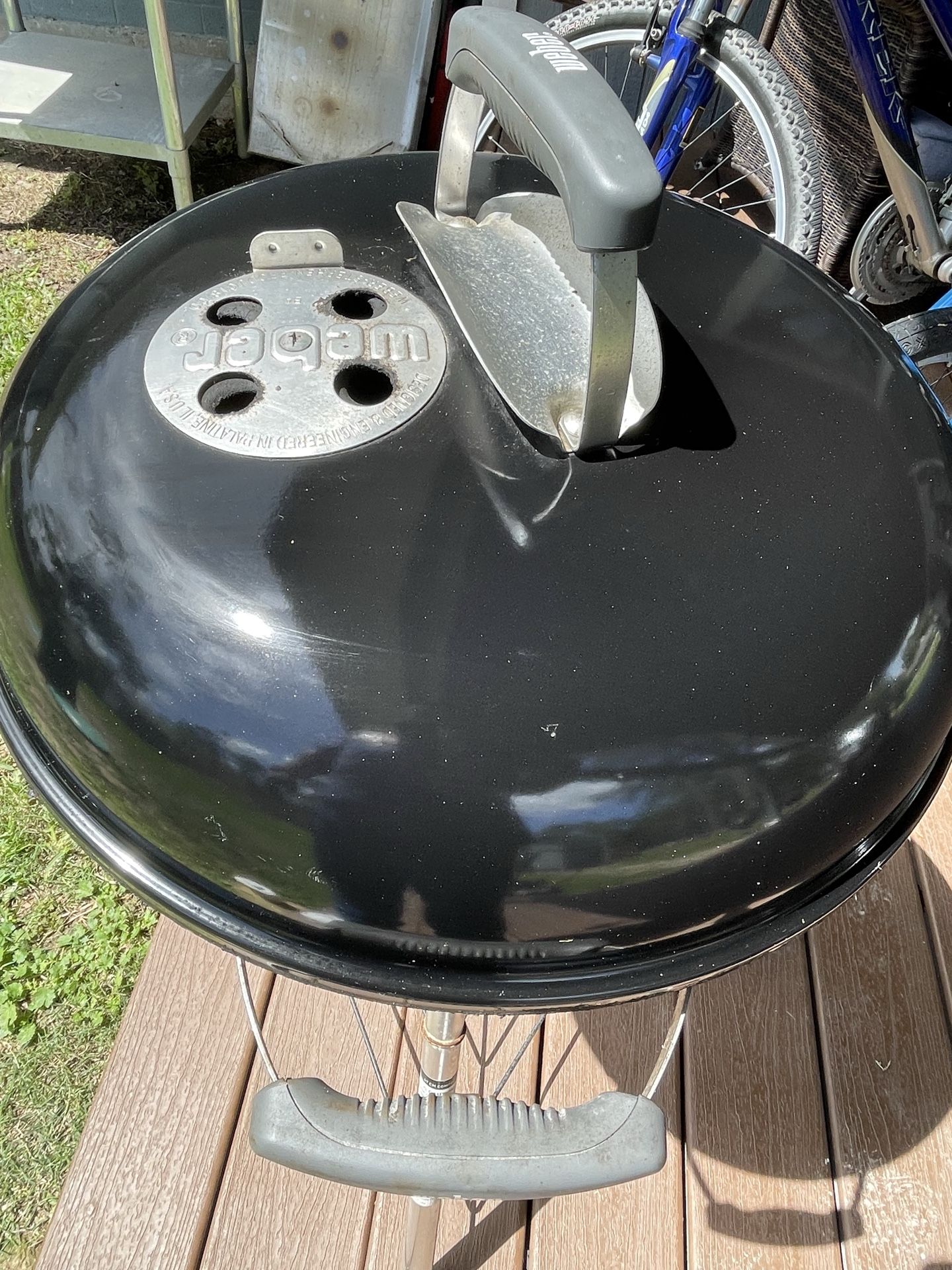 Weber 18” charcoal bbq grill $40