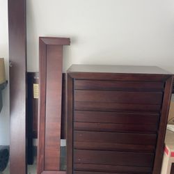 Queen Bed Set, Dresser, and 2 Nightstand