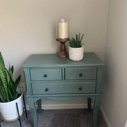 Side/accent Table With Drawers 