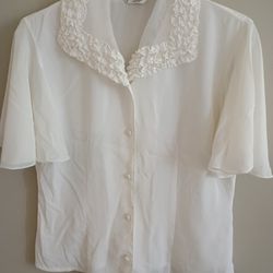Fai Wong Women Medium Elegant Lace Collar Fairy Blouse Top Flared Sleeves 