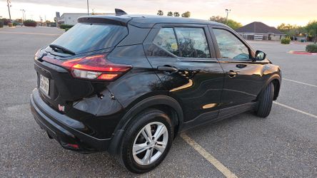 2025 Nissan Kicks