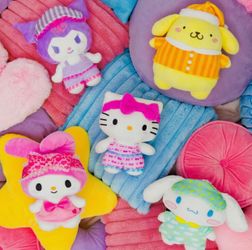 Super Adorable! Sanrio®️☁️🌙🎀 HELLO KITTY or CINNAMOROLL 🎀🌙☁️8in Pajama Plush