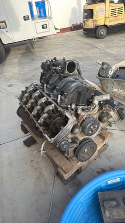 Ford 6.2 engine