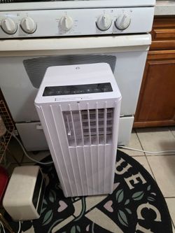 Portable Compact 8000 BTU Air Conditioner
