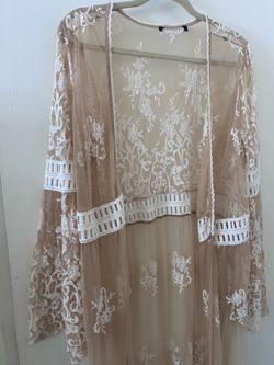 Nude embroidered lace duster/kimono