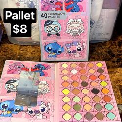 Stitch eyeshadow Pallete