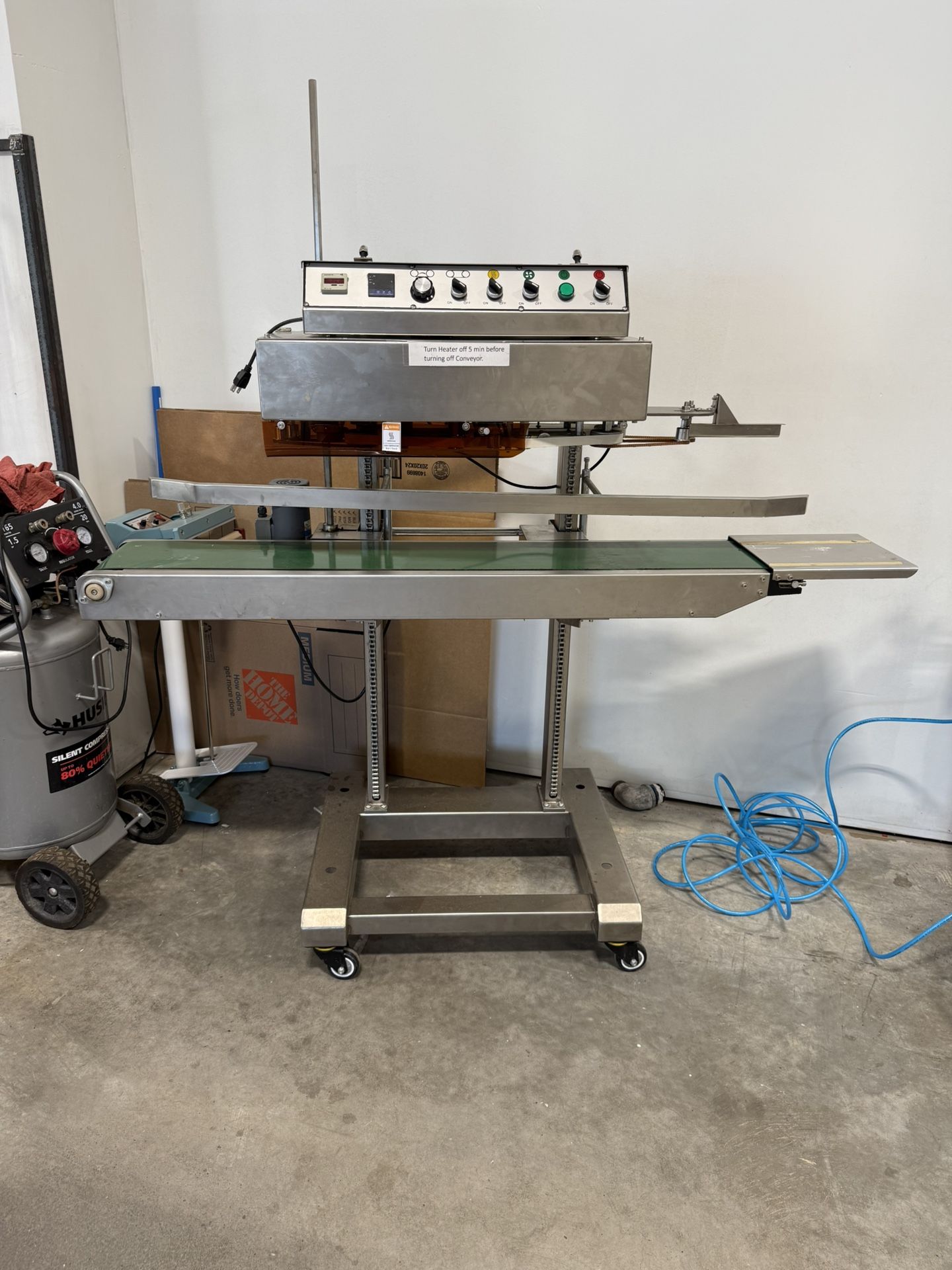 HEAVY DUTY VERTICAL BAG SEALER - ACTIONPAC 3,500 OBO