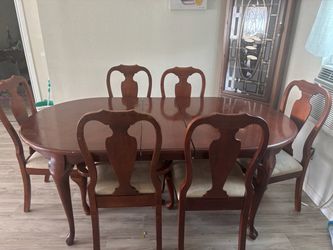 7 pieces Dinning room table
