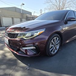 2019 KIA Optima
