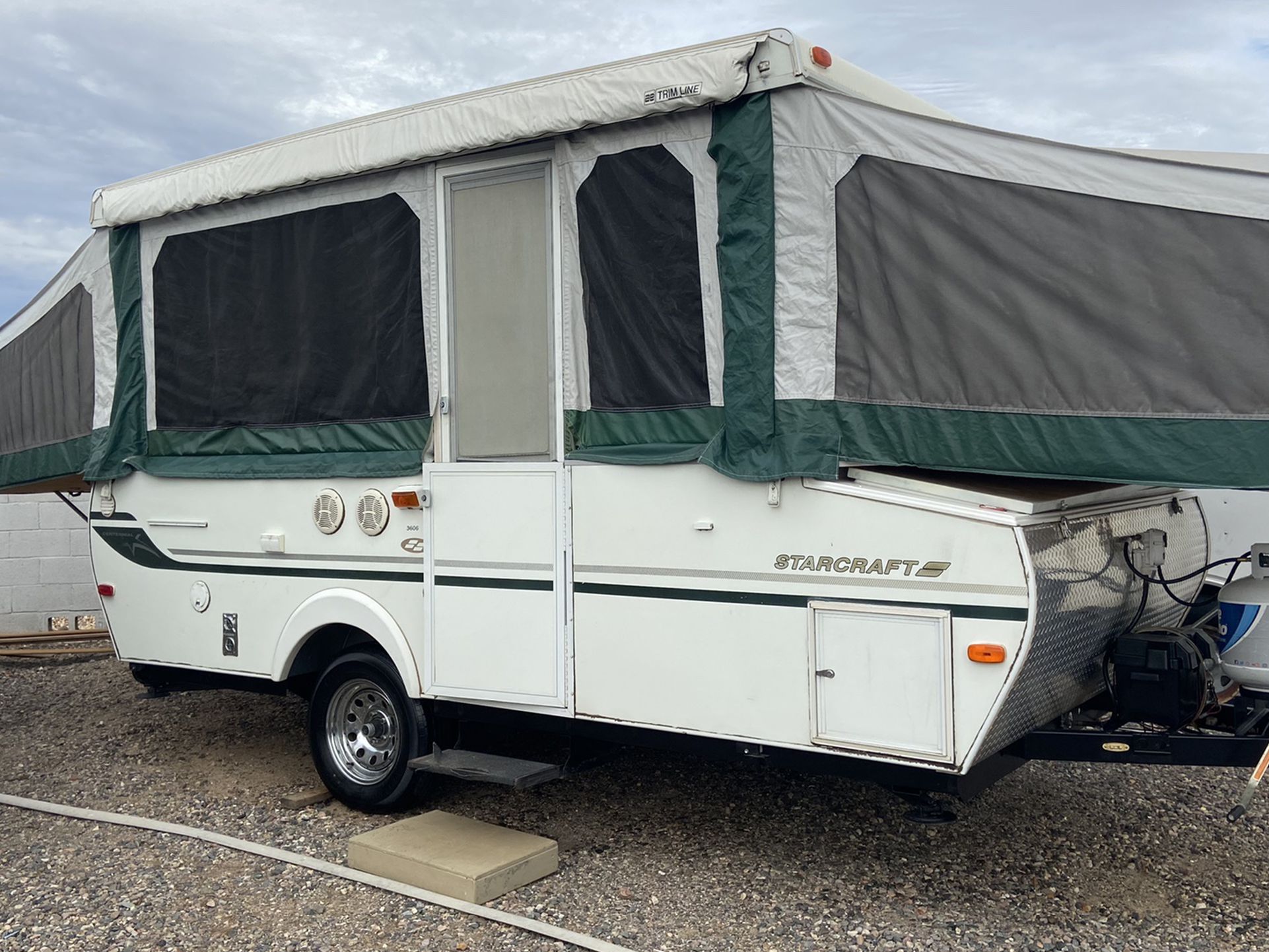 2005 Starcraft Pop Up Tent Trailer With Slide Out