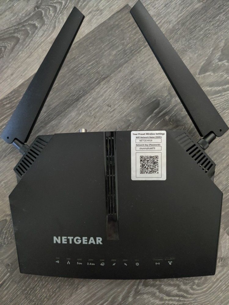 NETGEAR Cable Modem WiFi Router Combo C6220 - Compatible With outlet All Cable Provider