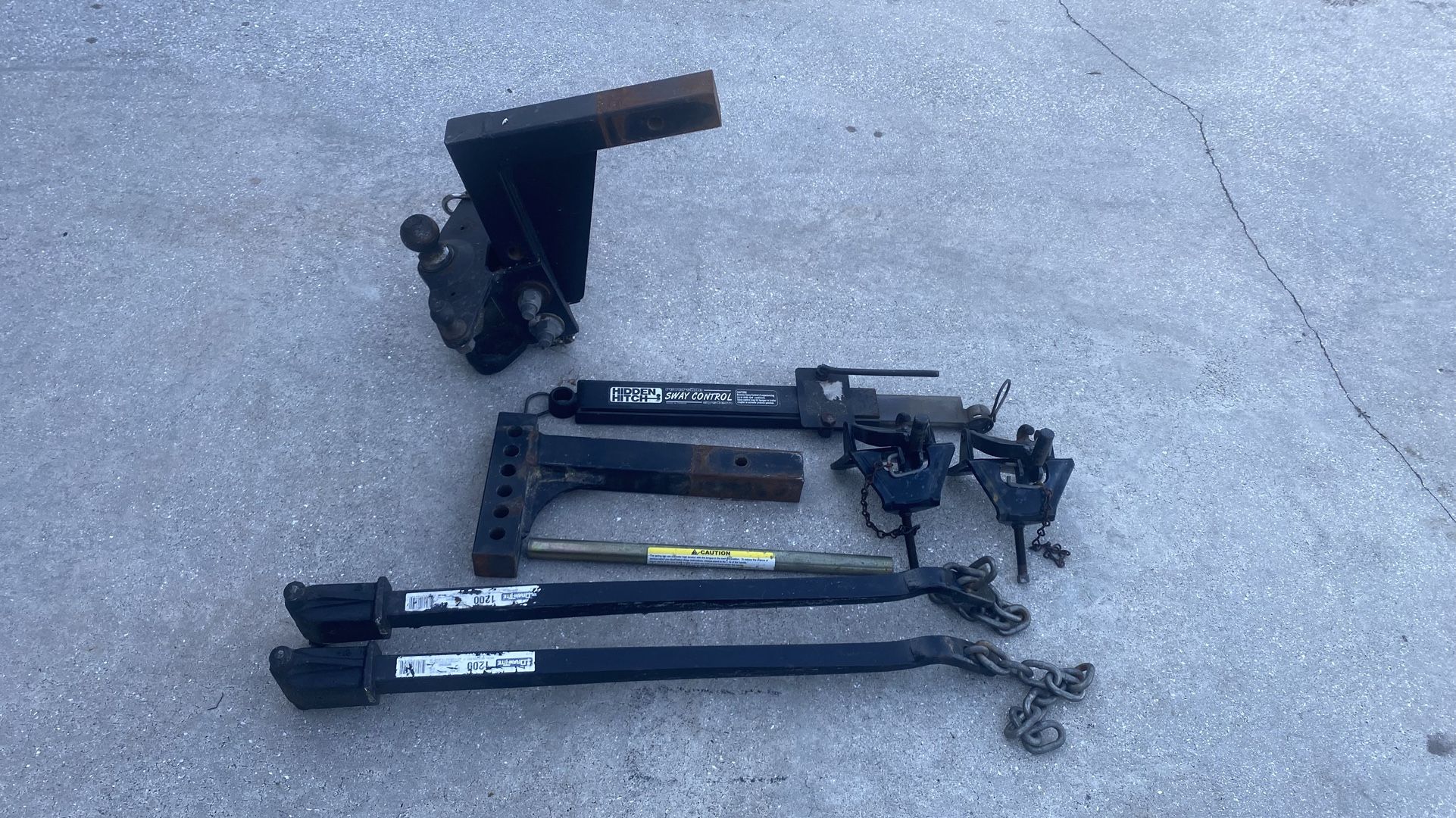 Draw Tite Weight Distribution Hitch Assembly
