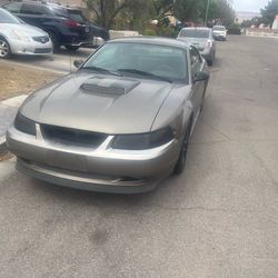 2001 Ford Mustang